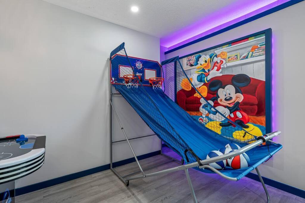 13 Mins From Disney Arcade, Private Pool, & Themed Rooms オーランド エクステリア 写真